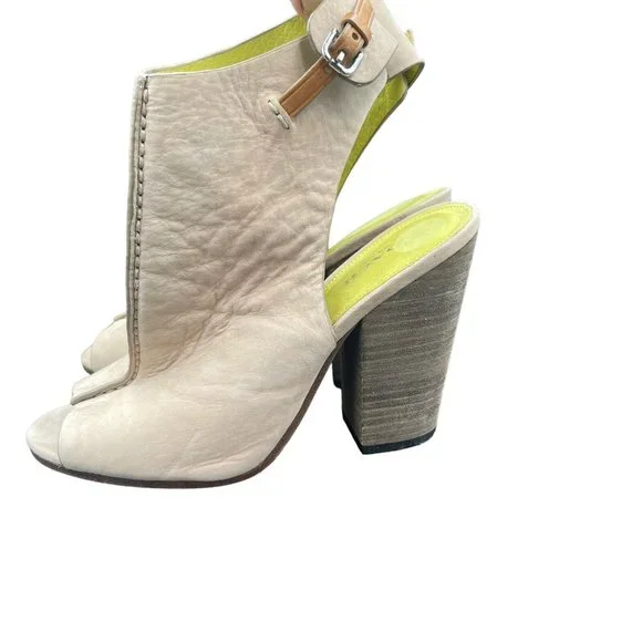 Coach Saratoga Open Toe Bootie Womens 7.5 B Beige Leather STYLE Q4463 A6469 - Picture 4 of 9
